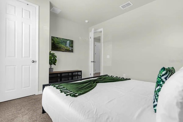 bedroom with carpet flooring