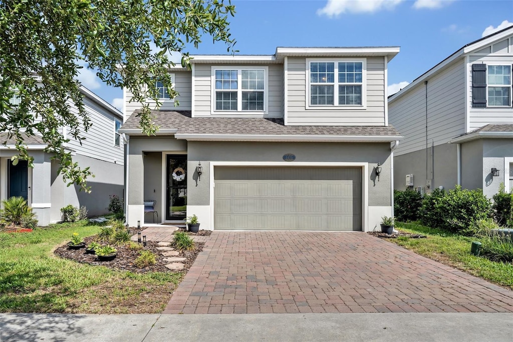 view of front of house featuring a garage