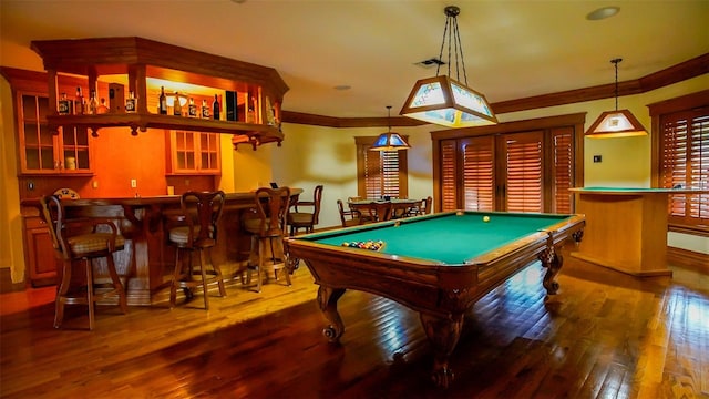 rec room with hardwood / wood-style flooring, pool table, crown molding, and indoor bar