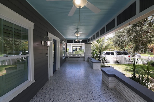 view of patio with ceiling fan and covered porch