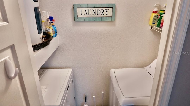 1990 Erving Cir Unit 201, Ocoee, FL 34761 - washroom with a textured wall