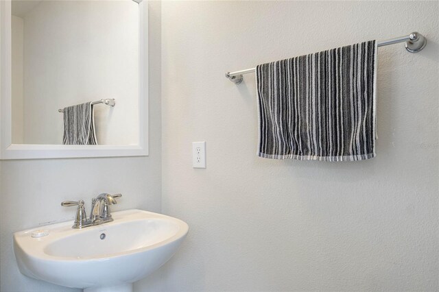 bathroom with sink