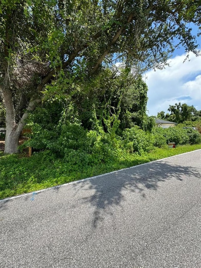 Listing photo 3 for 2324 Achilles St, Punta Gorda FL 33980