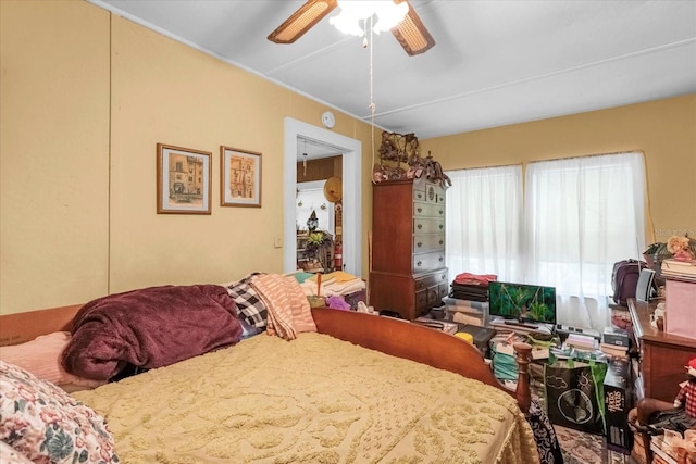 bedroom with a ceiling fan