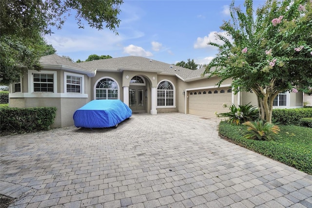 view of front facade with a garage