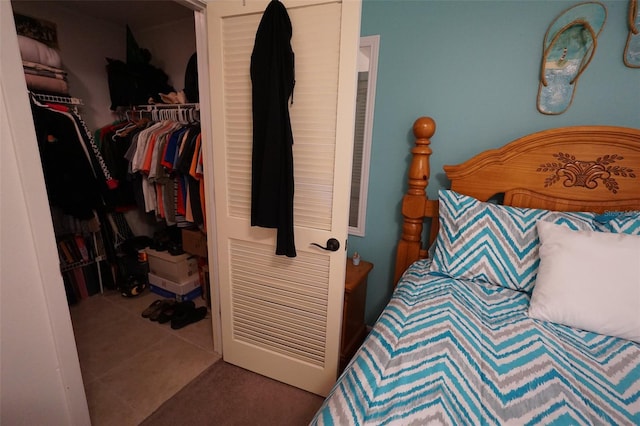 bedroom featuring a closet