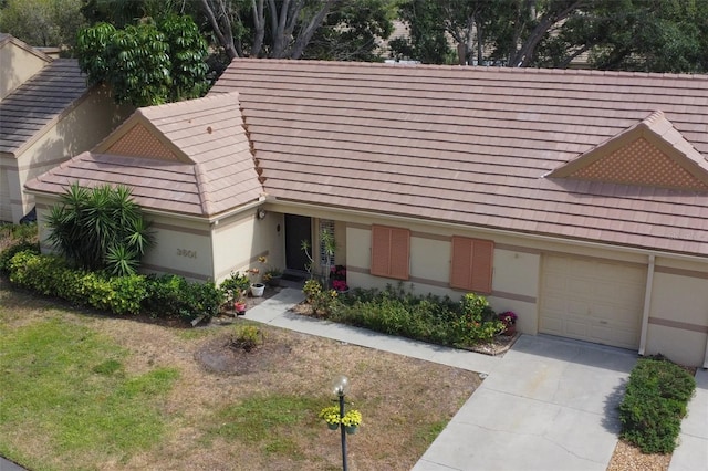 view of front of home with a garage