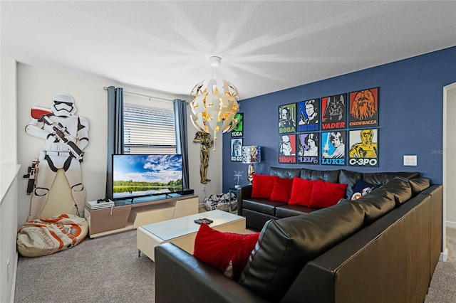 living room with carpet floors, a chandelier, and a textured ceiling