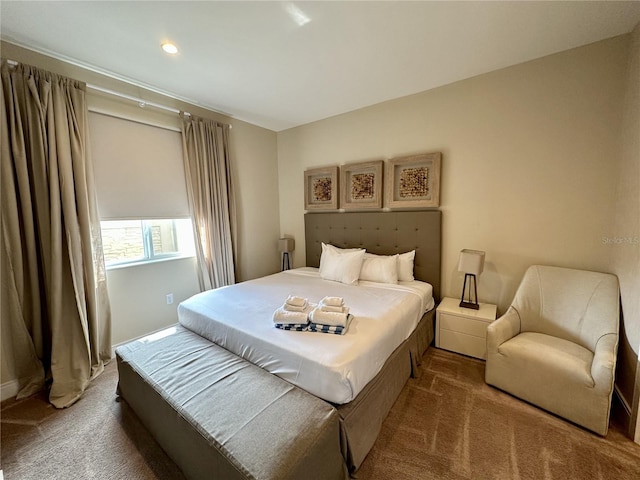 bedroom featuring carpet flooring and recessed lighting