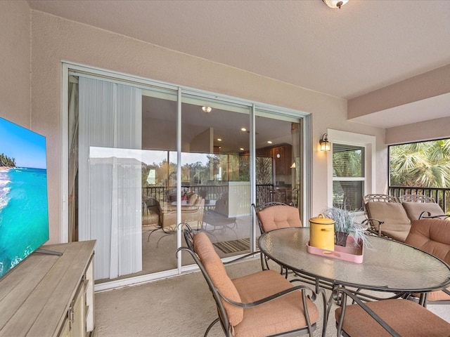 view of sunroom / solarium