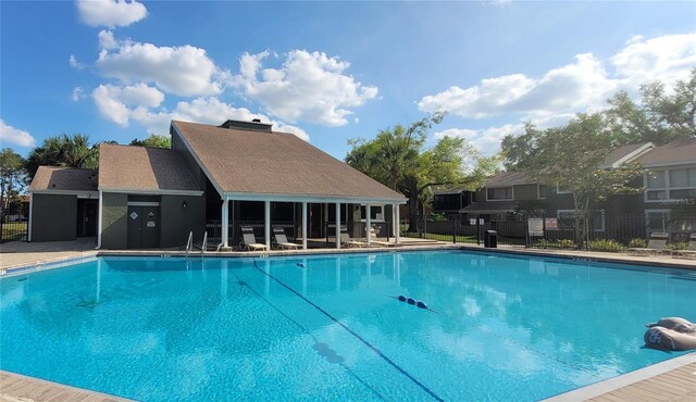 view of swimming pool