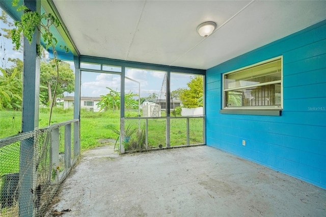 unfurnished sunroom with a healthy amount of sunlight