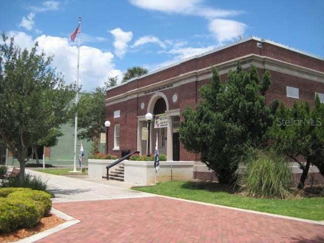 view of building exterior