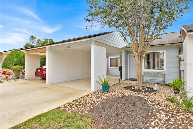 view of front of property