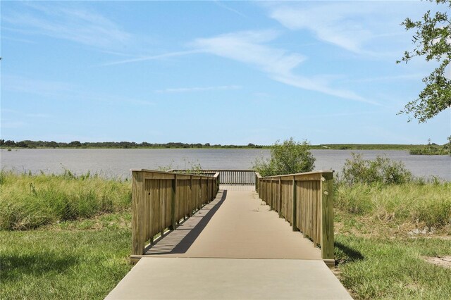 view of home's community featuring a water view