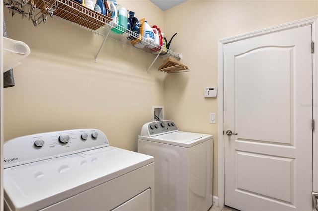 laundry room featuring washer and dryer