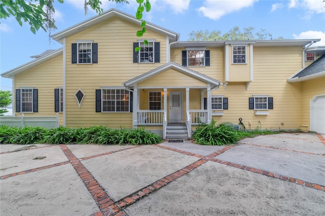 view of front of property featuring a porch