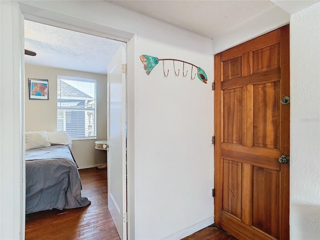 entrance foyer with ceiling fan and dark hardwood / wood-style floors