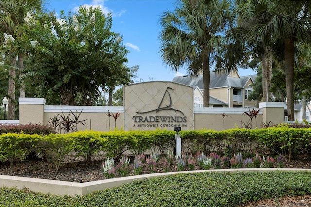 view of community / neighborhood sign