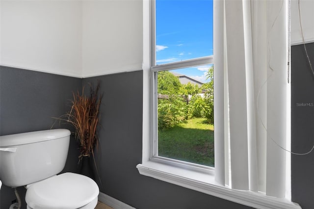 bathroom featuring toilet