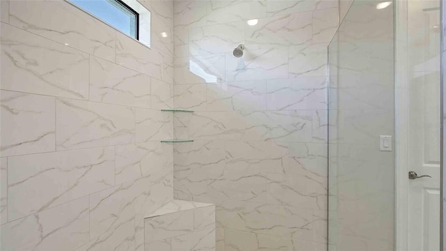 4910 Carova Way, Lakewood Ranch, FL 34211 - full bath featuring tiled shower