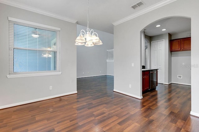 interior space featuring arched walkways, visible vents, dark wood finished floors, and baseboards