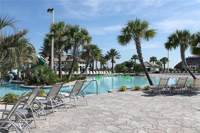 view of swimming pool