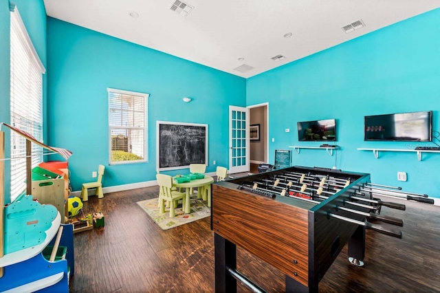 playroom featuring hardwood / wood-style floors