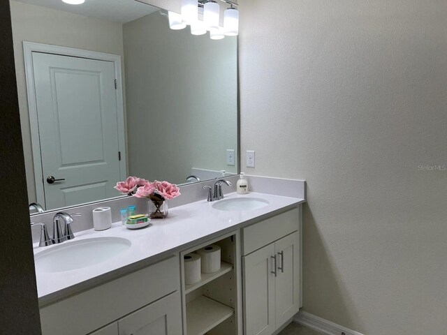 bathroom with vanity