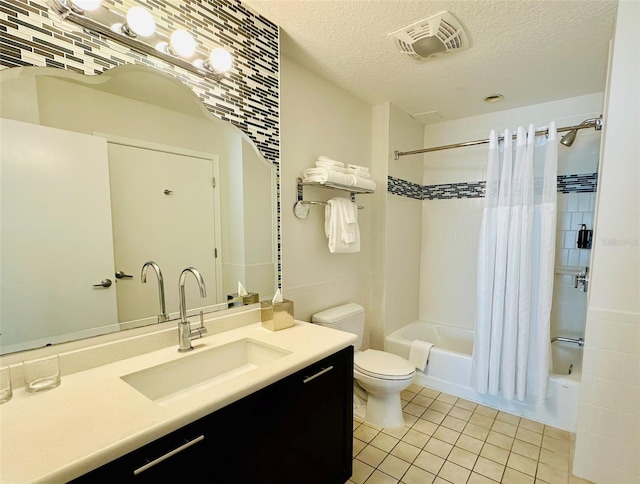 full bathroom featuring a textured ceiling, tile patterned flooring, toilet, shower / tub combo, and visible vents