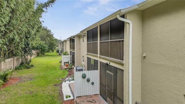 exterior space featuring a yard