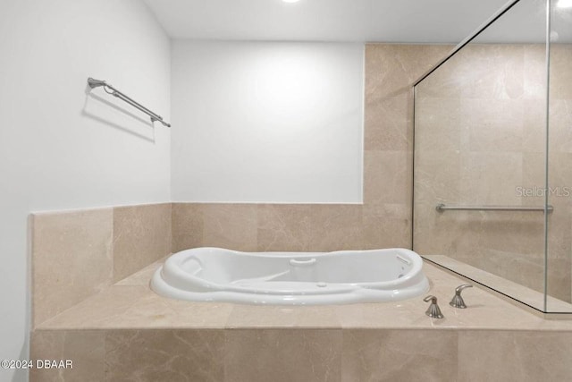 231 Riverside Dr Unit 101-1, Holly Hill, FL 32117 - full bath with a garden tub
