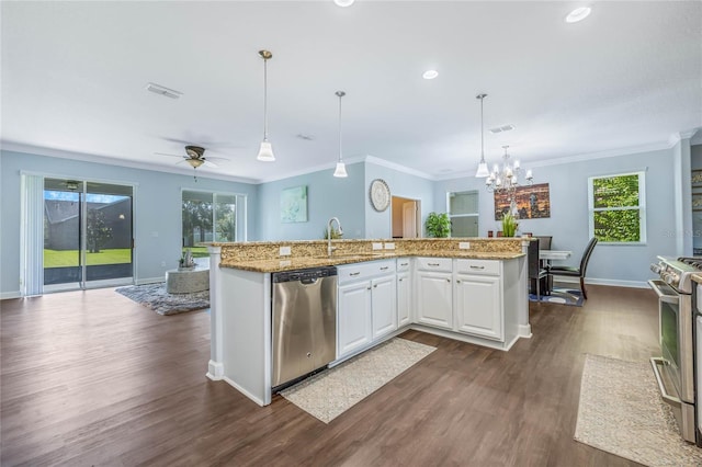 kitchen with a sink, visible vents, ornamental molding, appliances with stainless steel finishes, and dark wood-style floors