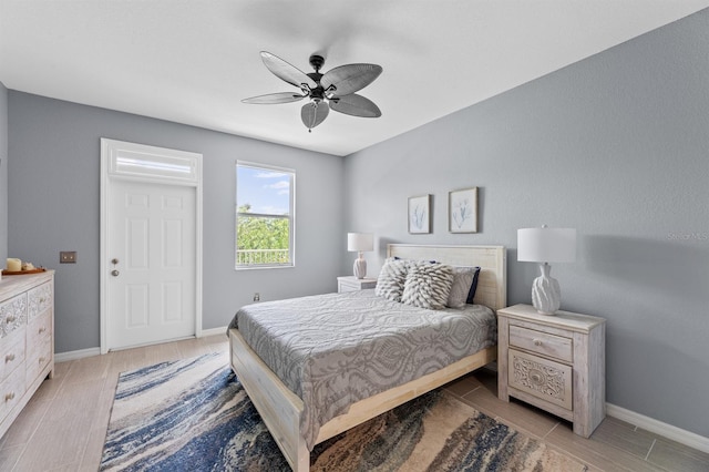 bedroom with ceiling fan