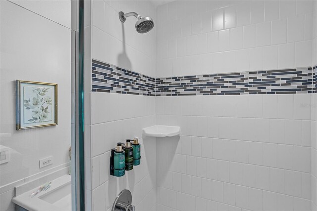 225 Celebration Pl Unit 427, Celebration, FL 34747 - full bath with a tile shower