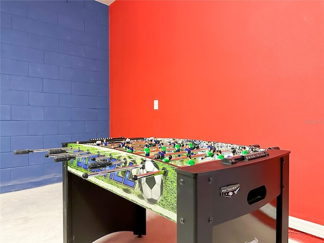 view of recreation room