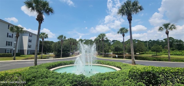 view of property's community featuring a water view