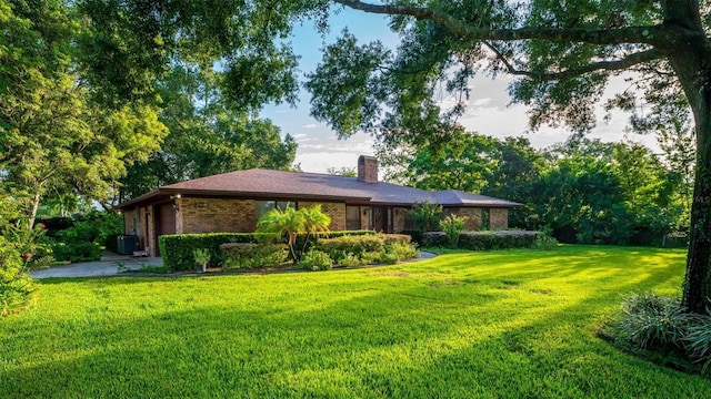 exterior space with a front yard