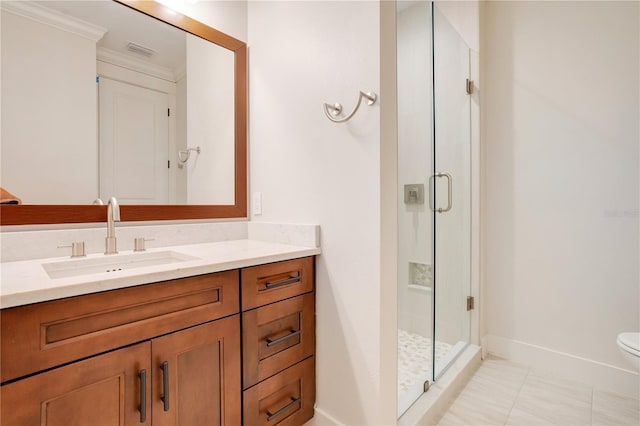 full bath featuring visible vents, toilet, a shower stall, and vanity