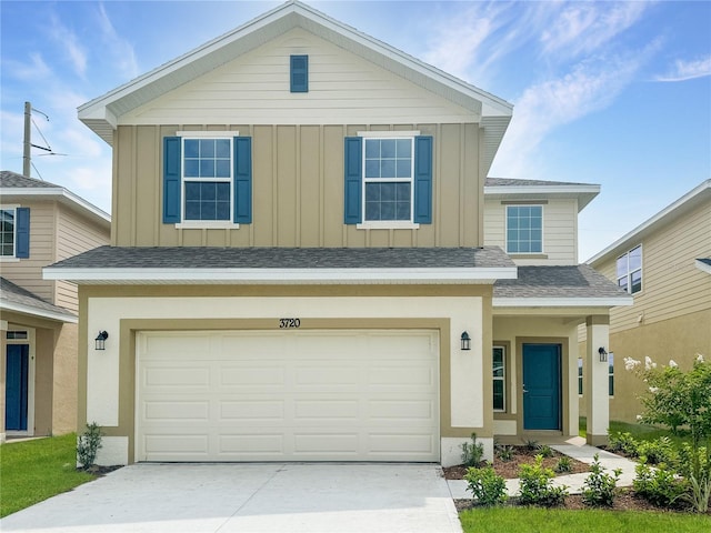 view of front of house featuring a garage