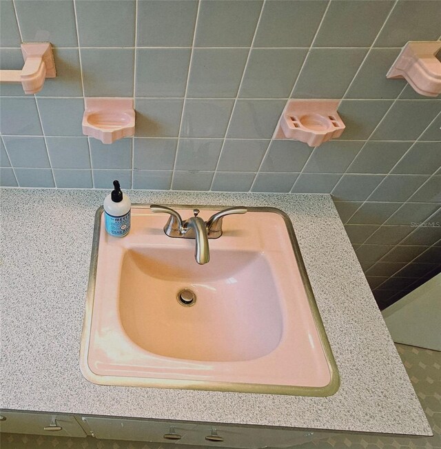 bathroom with sink