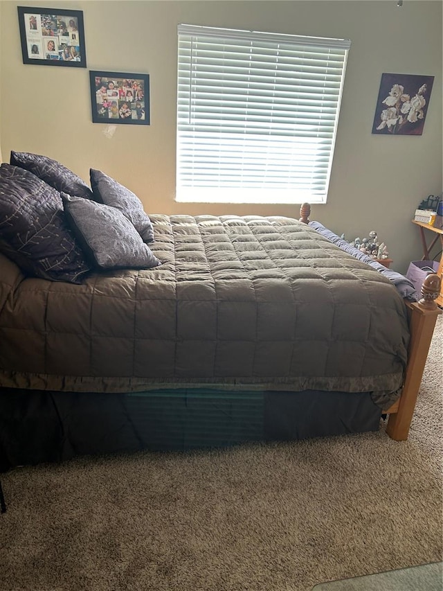 bedroom with carpet flooring