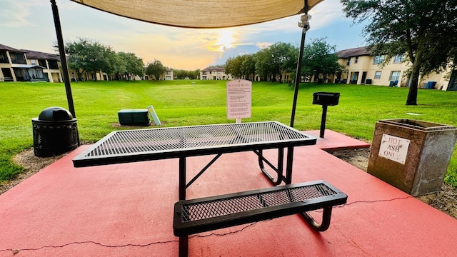 2214 Calabria Ave, Davenport, FL 33897 - surrounding community with a yard