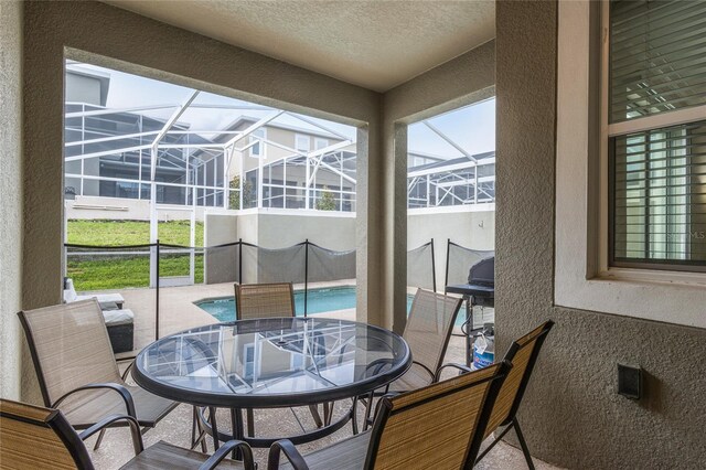 1224 Challenge Dr, Davenport, FL 33896 - sunroom featuring outdoor dining area
