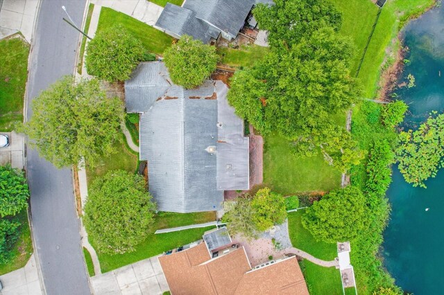 bird's eye view featuring a water view