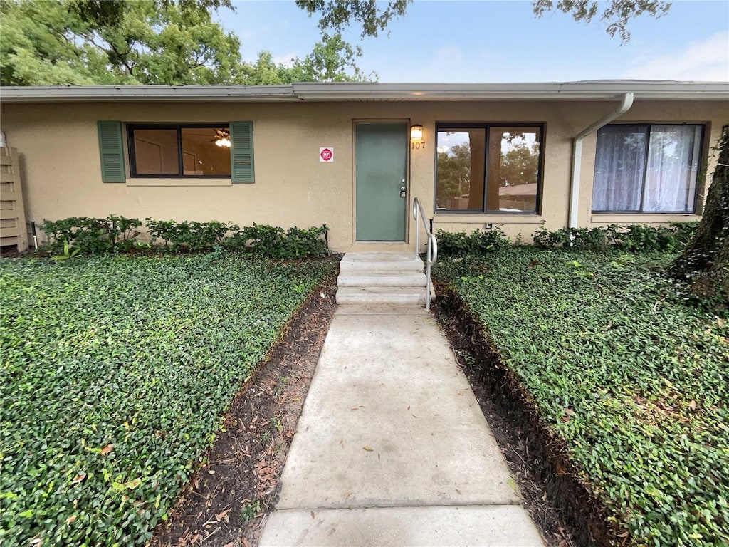 220 Cherokee Ct Unit 107, Altamonte Springs, FL 32701 - ranch-style house featuring stucco siding