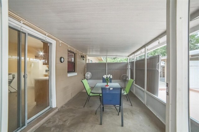 view of sunroom / solarium