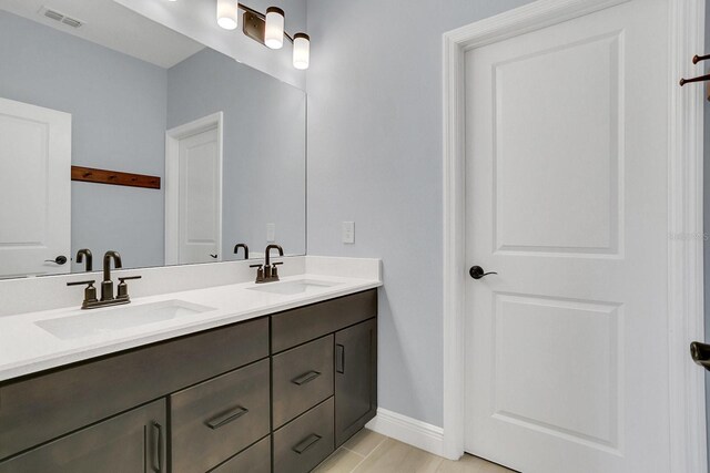 bathroom with vanity