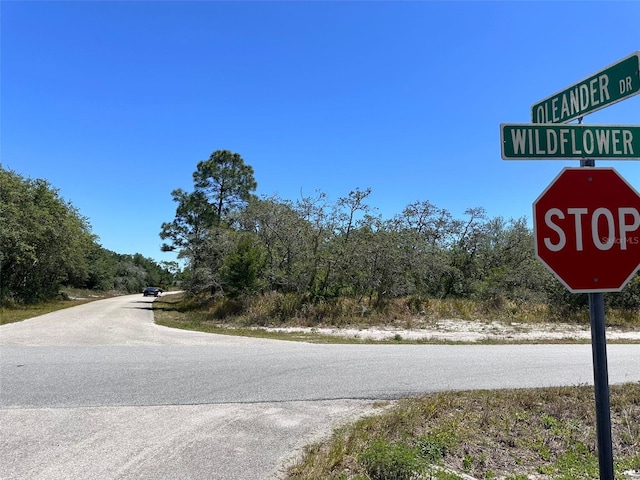 Listing photo 3 for 3153 Oleander Dr, Lake Placid FL 33852