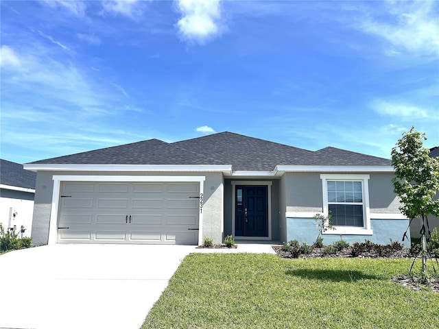 2231 Sunset Way, Davenport, FL 33837 - single story home featuring stucco siding, roof with shingles, a front yard, a garage, and concrete driveway